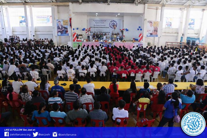 Sec Joel in Yolanda Survivors Graduation Camotes Island Cebu